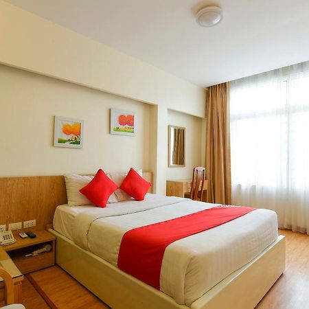 Oyo 210 Saki Hotel Hanoi Kültér fotó