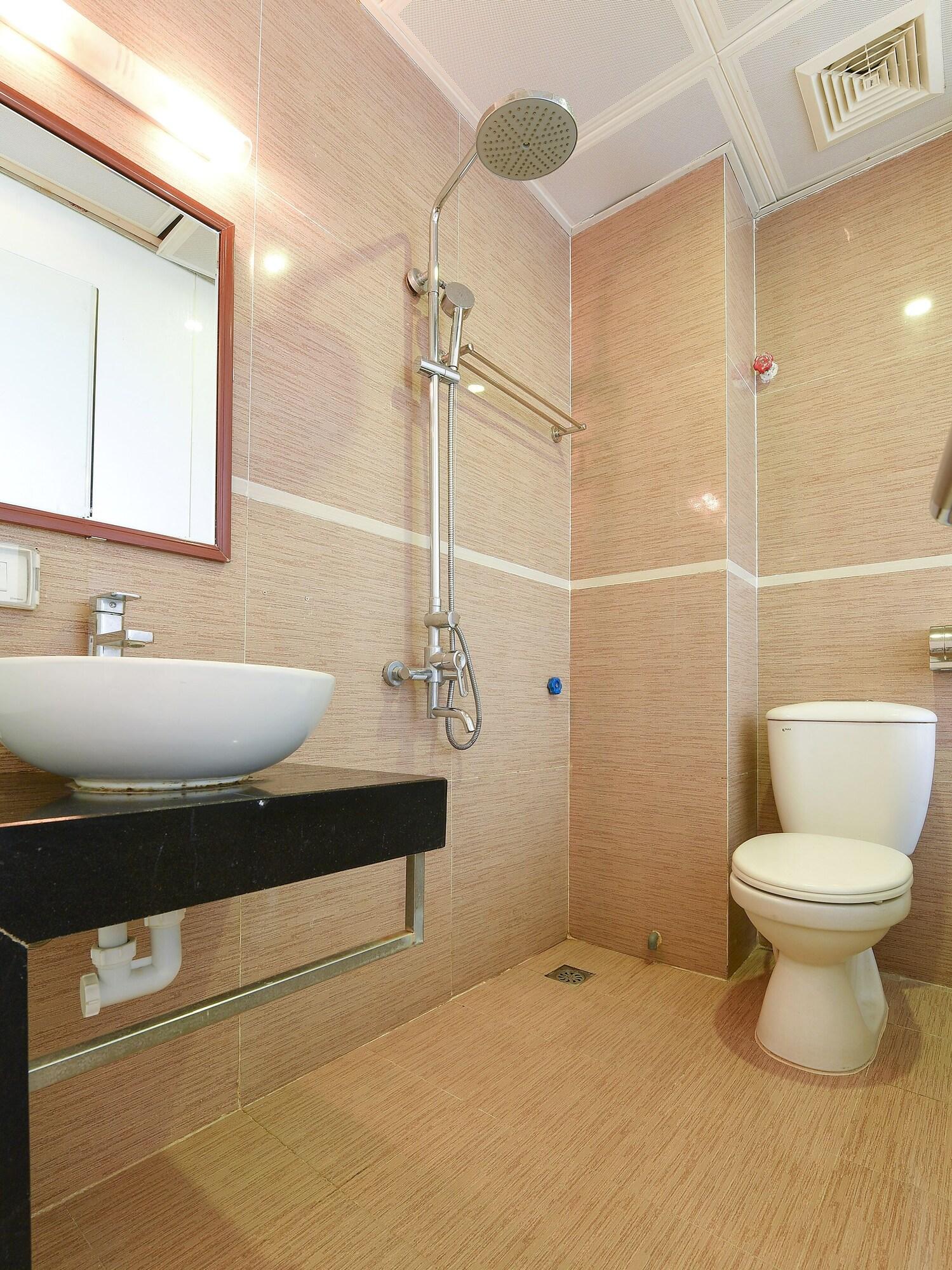 Oyo 210 Saki Hotel Hanoi Kültér fotó