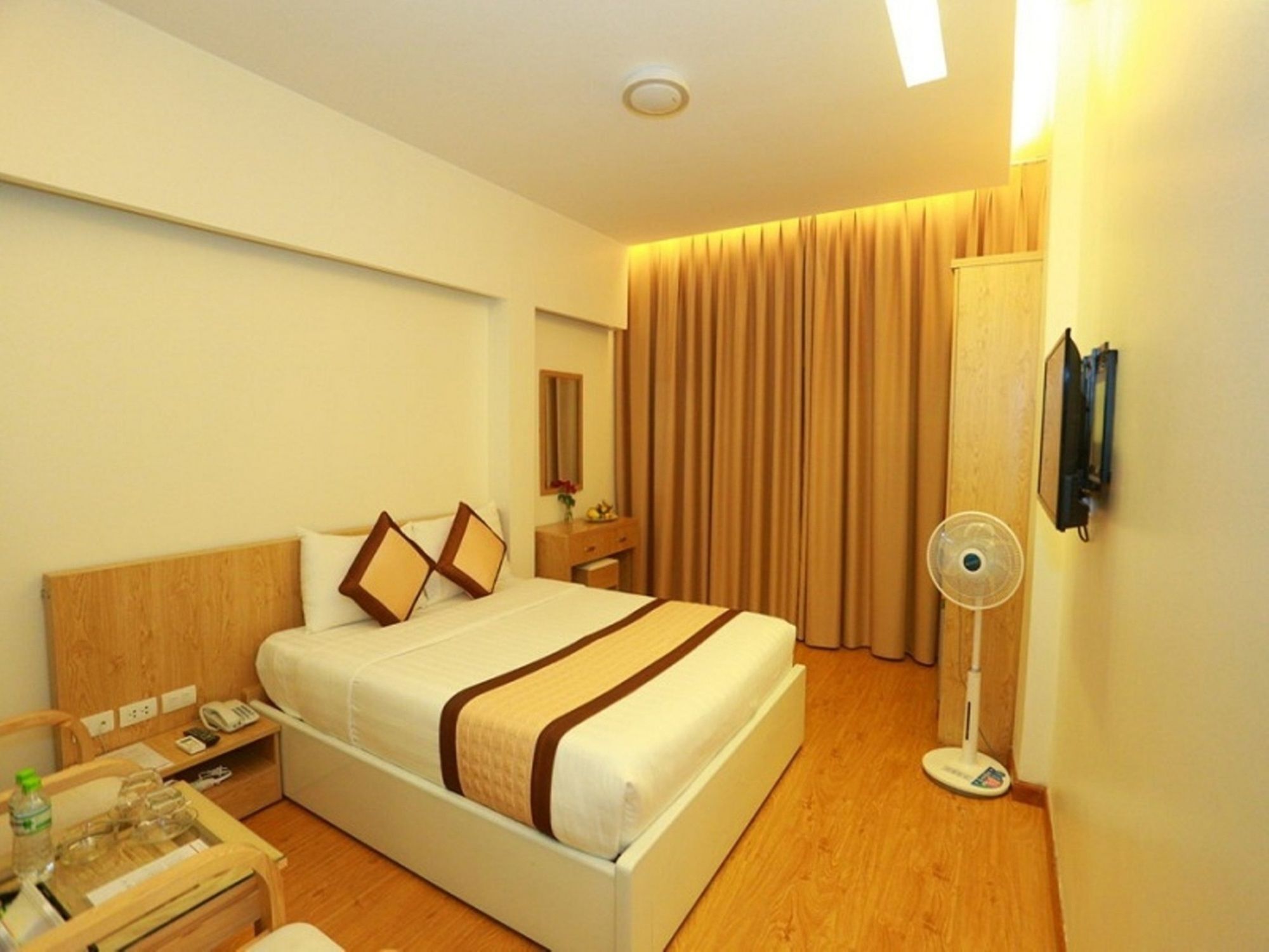 Oyo 210 Saki Hotel Hanoi Kültér fotó