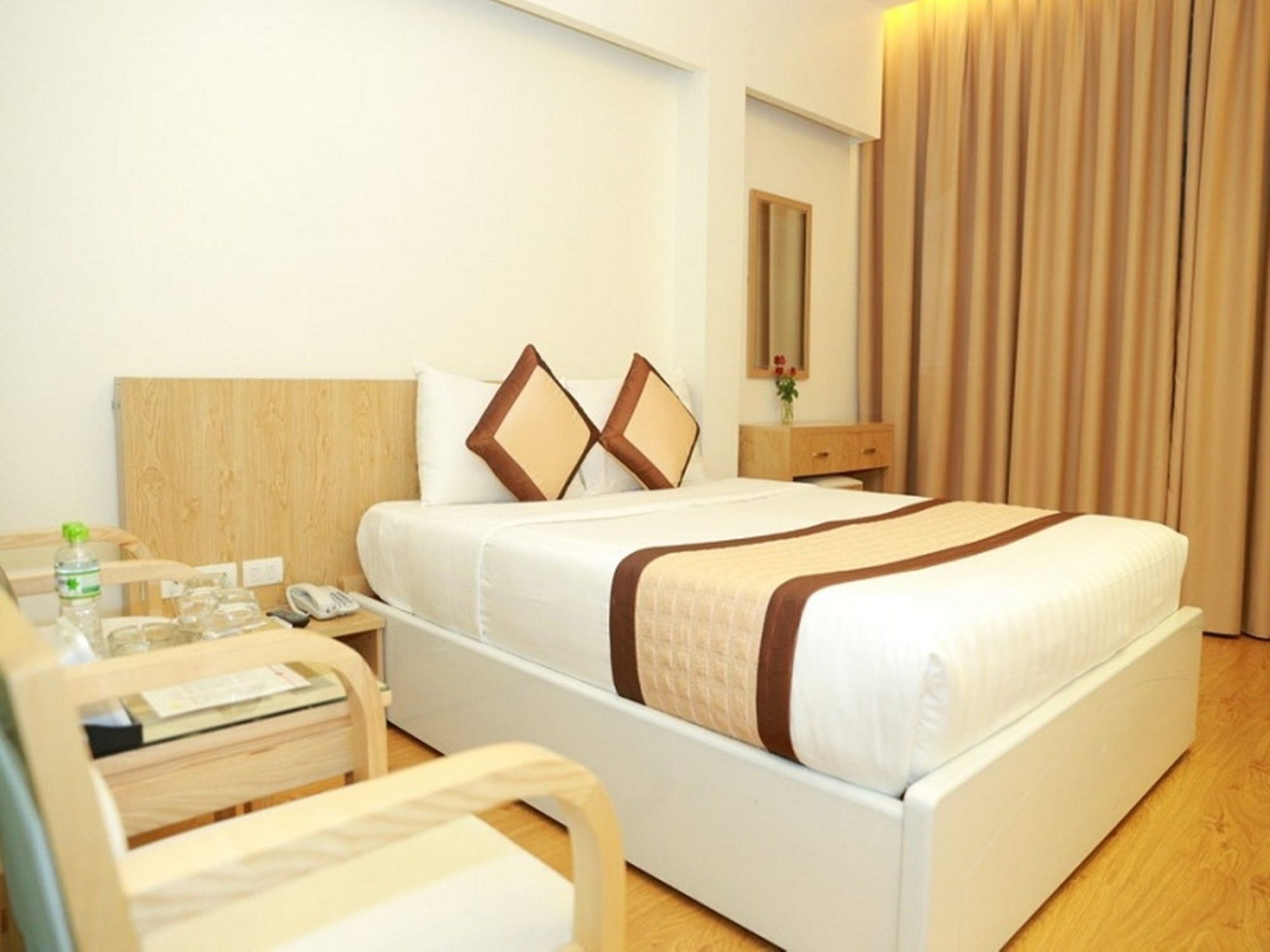 Oyo 210 Saki Hotel Hanoi Kültér fotó