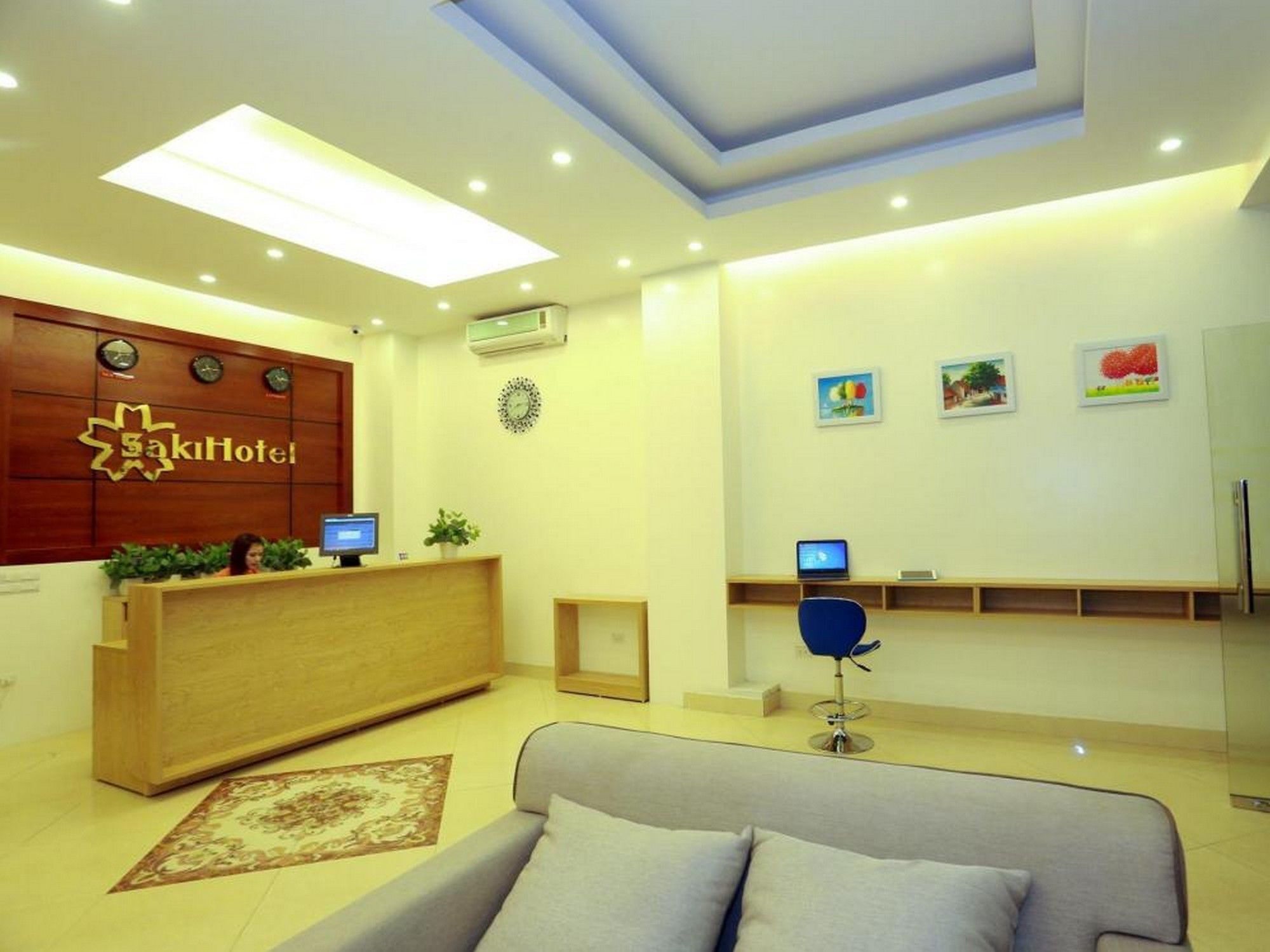 Oyo 210 Saki Hotel Hanoi Kültér fotó